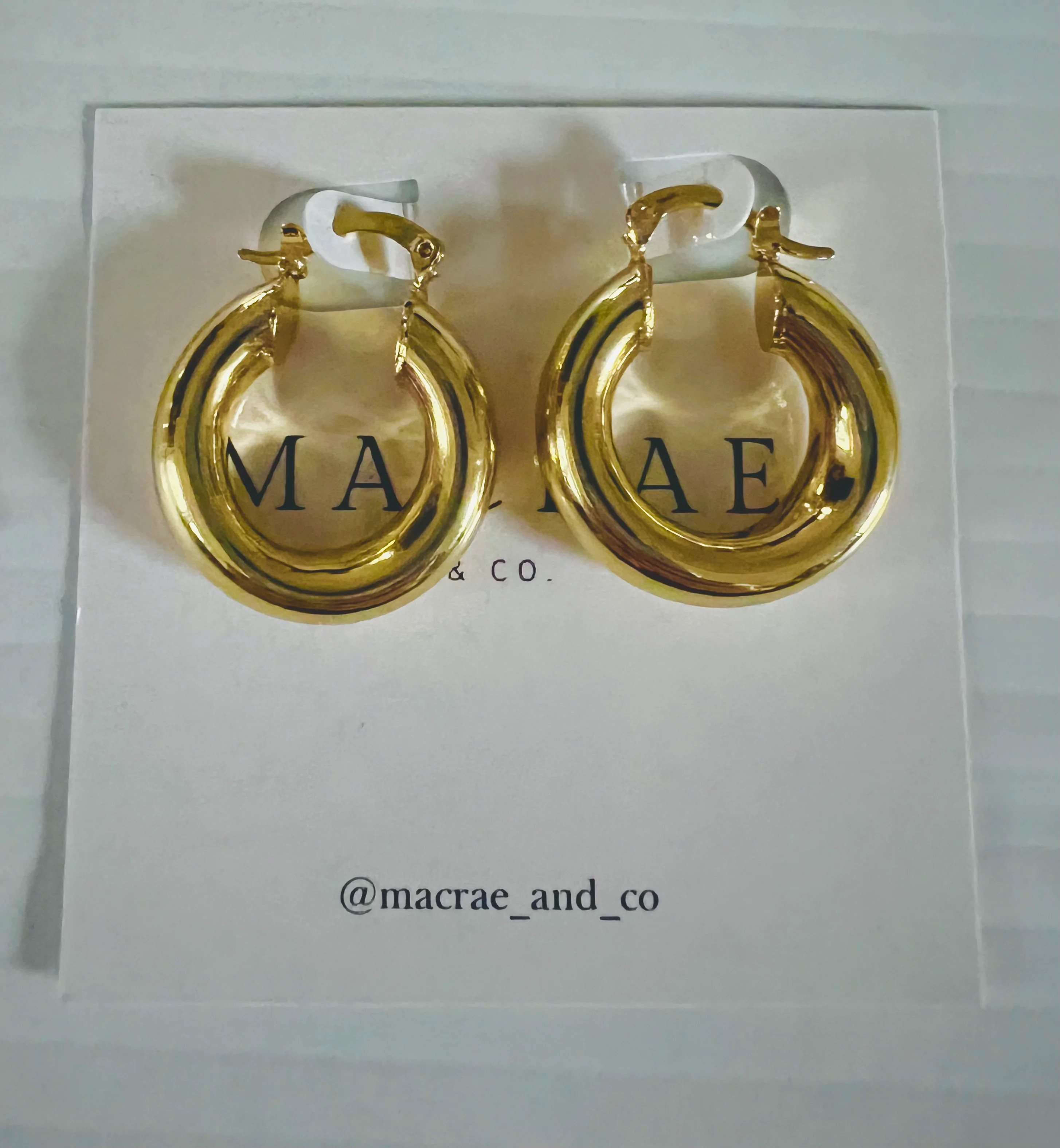 "Laura" Hoop | MacRae & Co