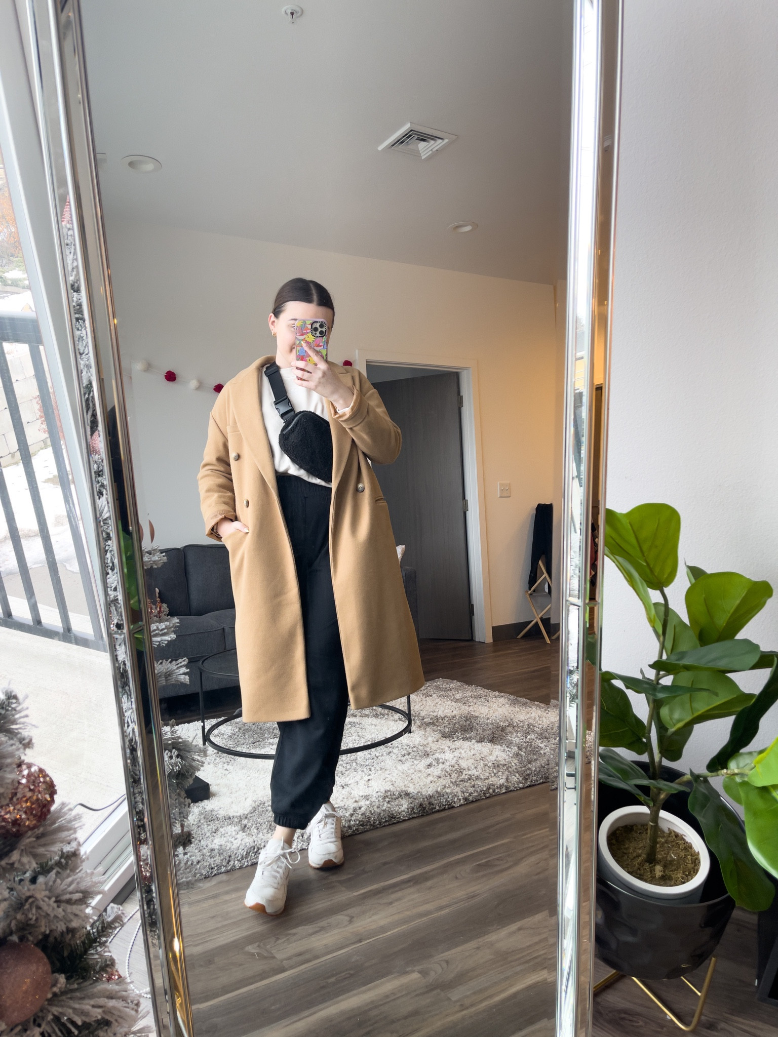 Elevated activewear outfit of the day! Featuring my new Abercrombie joggers and white sneakers

I’m wearing a L sweatshirt, size 8 coat, size L pants and size 9 sneakers 

#LTKstyletip #LTKSeasonal #LTKunder100