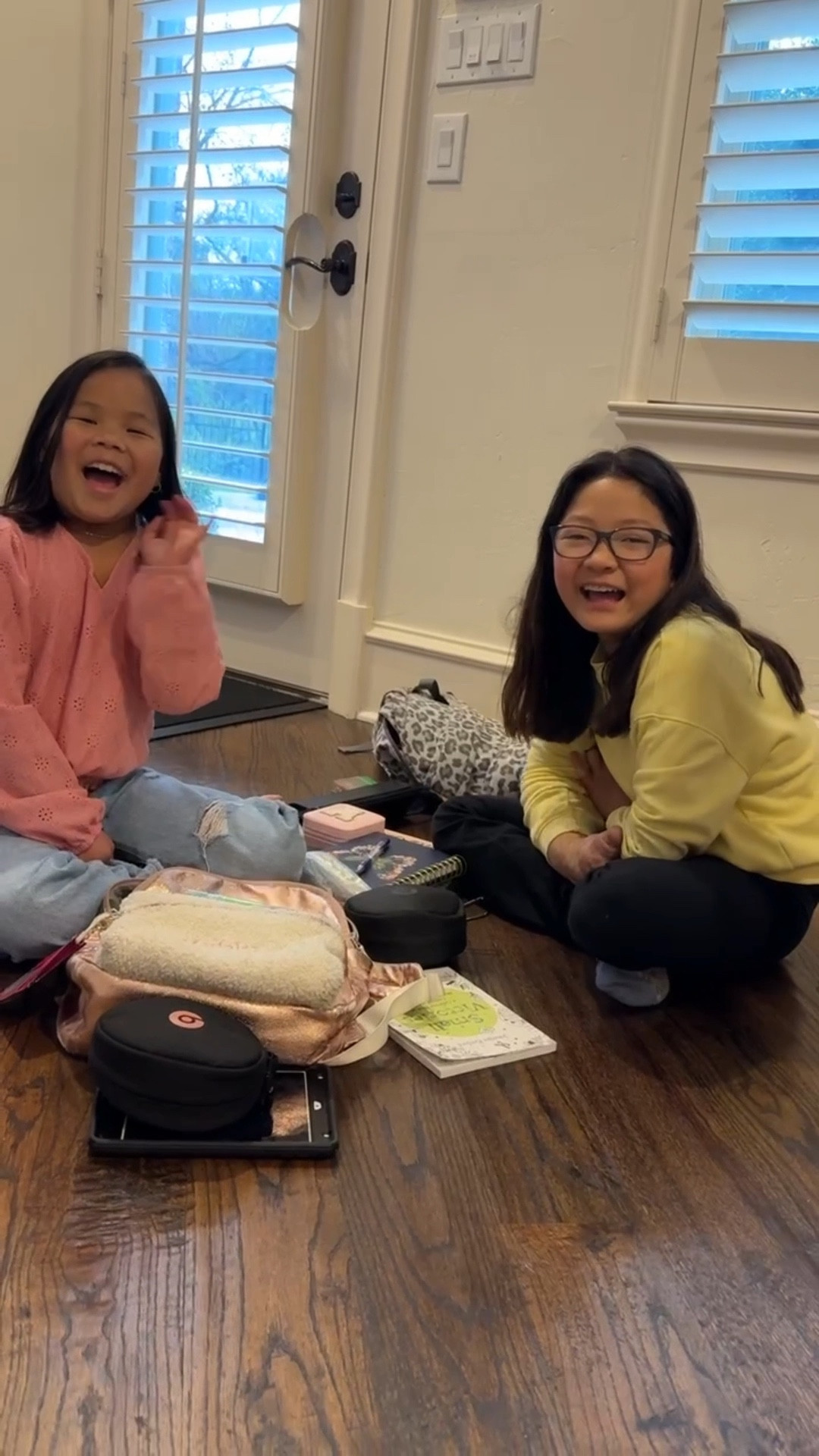 My kids know how to pack a carry on for a long travel day ✈️ I’ve linked their favorite stuff below!! 

#LTKfamily #LTKkids #LTKtravel