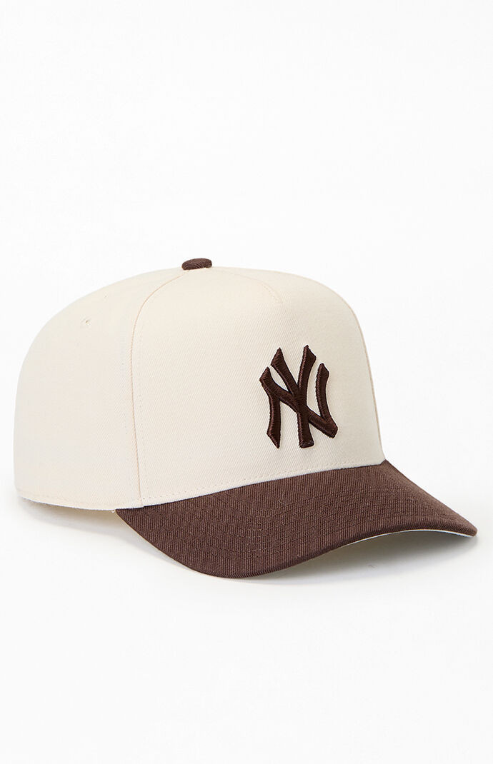 Mitchell & Ness MLB NY Yankees Two Tone Snapback Hat in Cream | PacSun