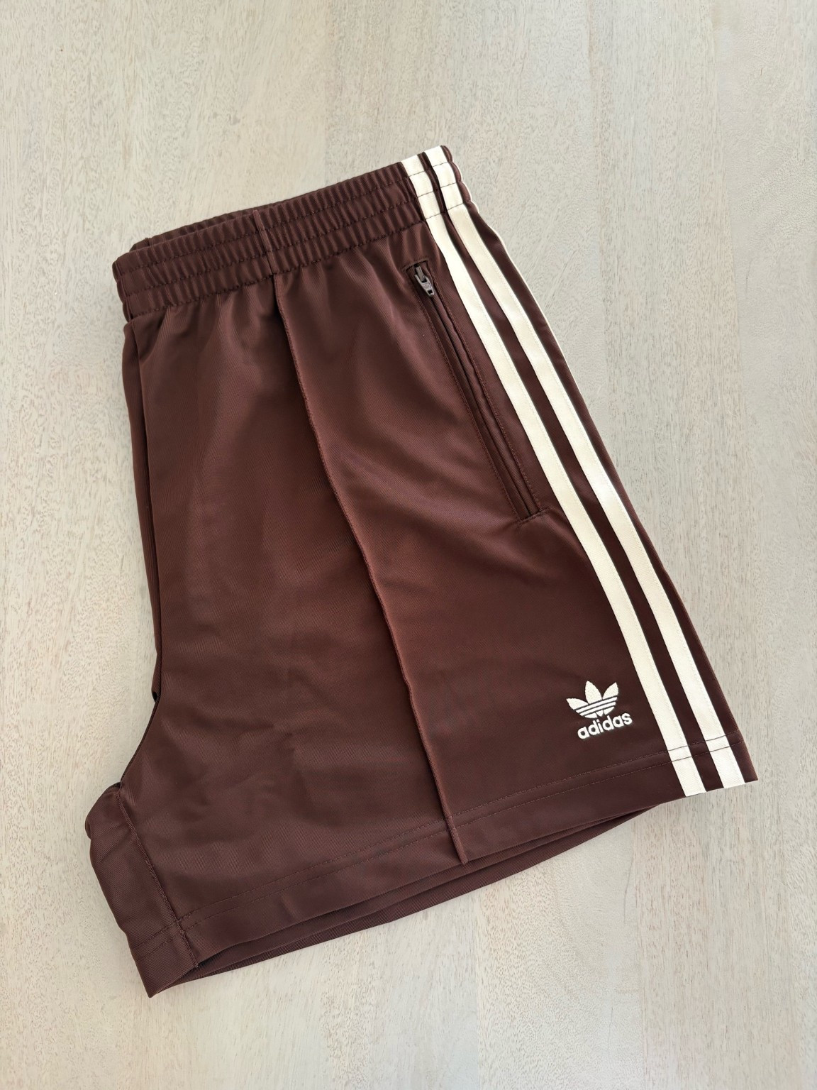 Adidas brown Firebirds shorts 
Summer staple casual outfit

#LTKuk #LTKsummer #LTKautumn