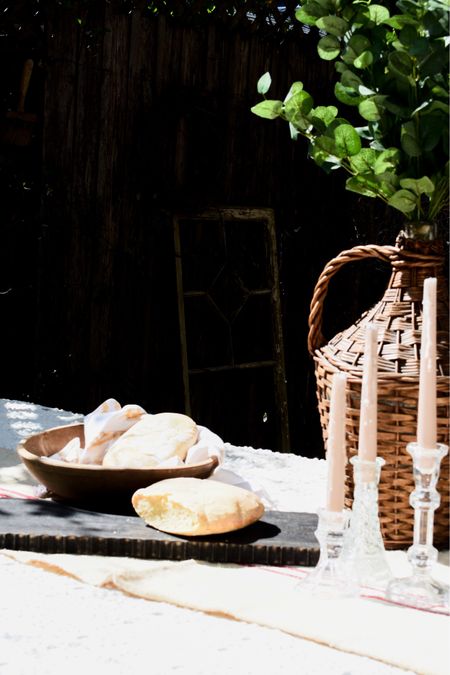 Artisan bread & a simple Tablescape. Recipe countrychichomes.com #recipe #alfrescodining #diningtable #homedecor #vintagedecor

#LTKeurope #LTKhome #LTKxAnthro