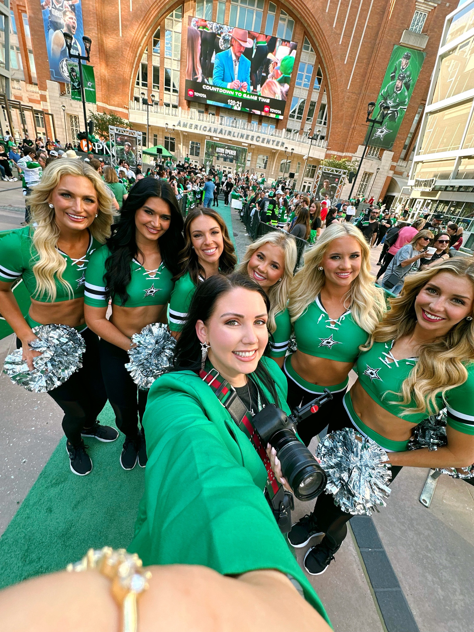 So excited hockey season 🏒 is backk

#LTKSaleAlert #LTKFindsUnder50 #LTKWorkwear