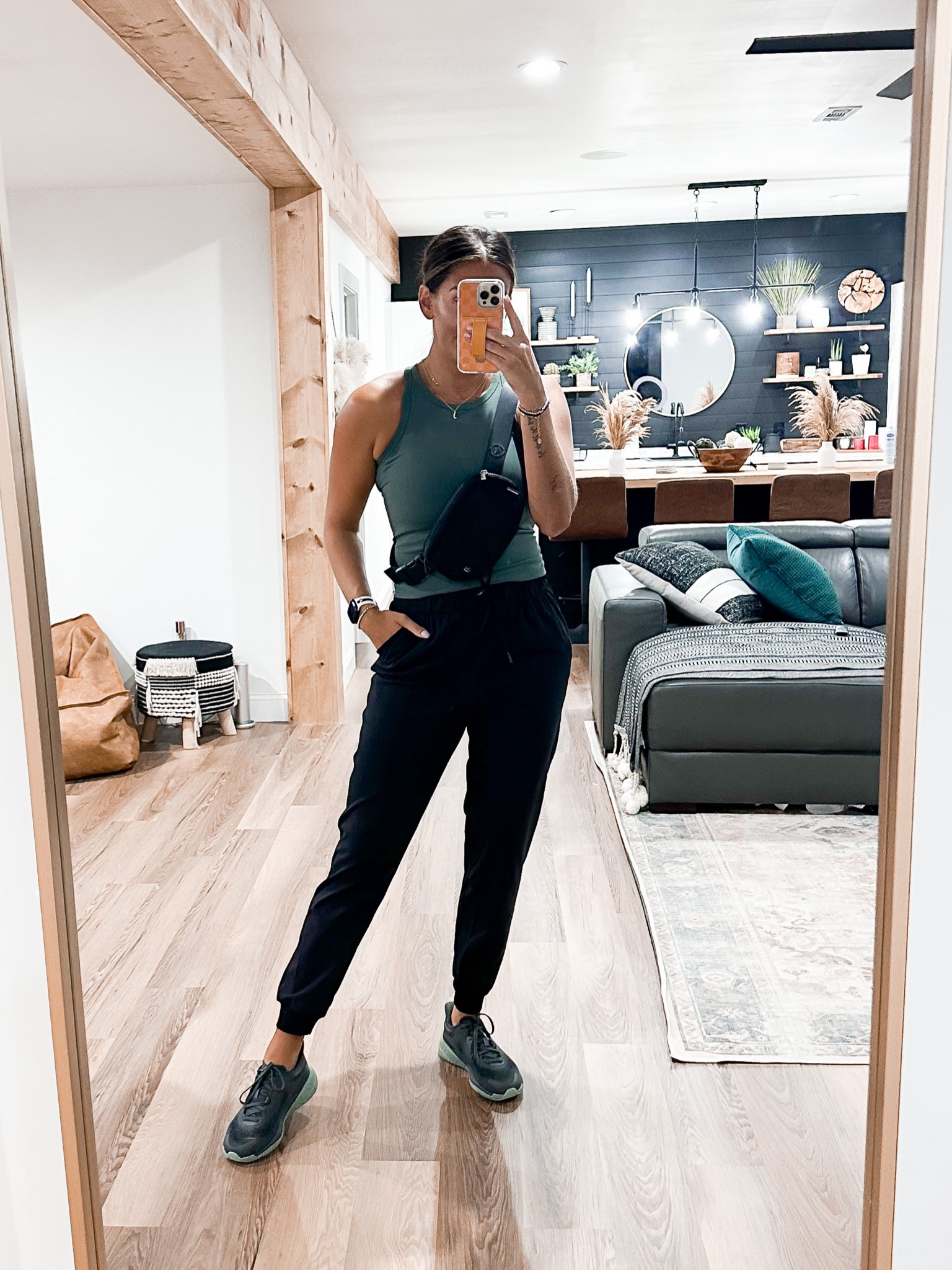 Tank-8
Joggers-8
Sneakers-8

#LTKFitness #LTKshoecrush #LTKstyletip