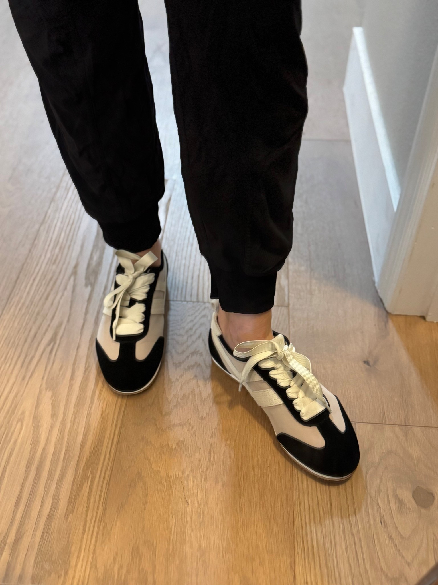 Sneakers and joggers. Athleisure, everyday outfit 

#LTKActive #LTKfitnessgoals #LTKdayinmylife