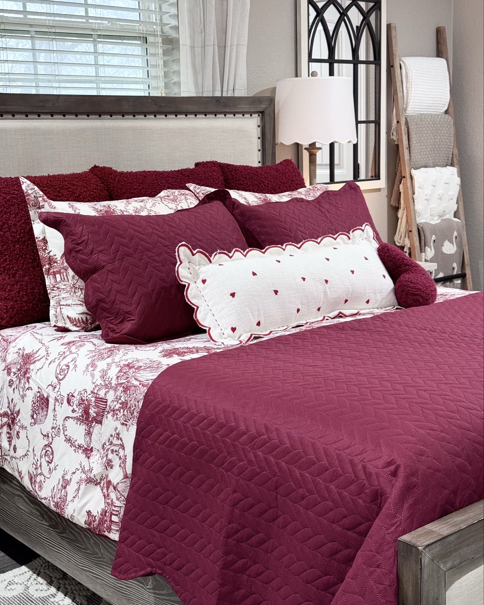 Valentine’s Bedroom Inspiration ♥️

#LTKSeasonal #LTKValentine #LTKHome