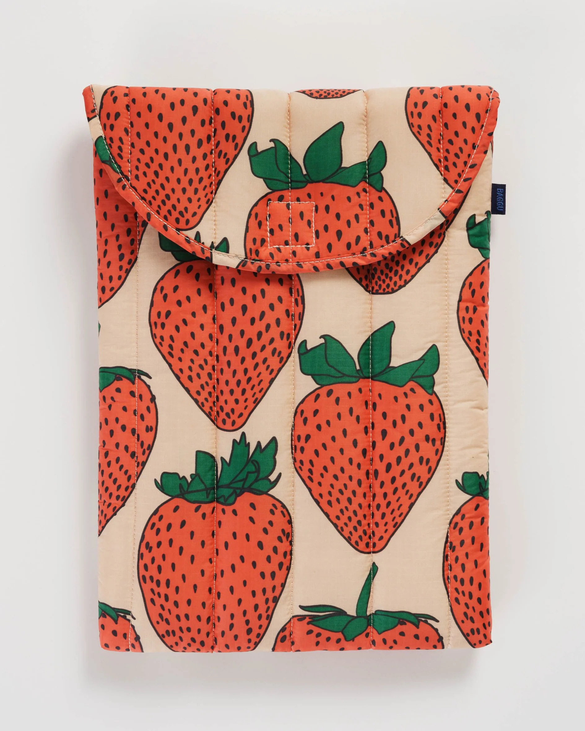 Puffy Laptop Sleeve 16" : Strawberry - Baggu | BAGGU
