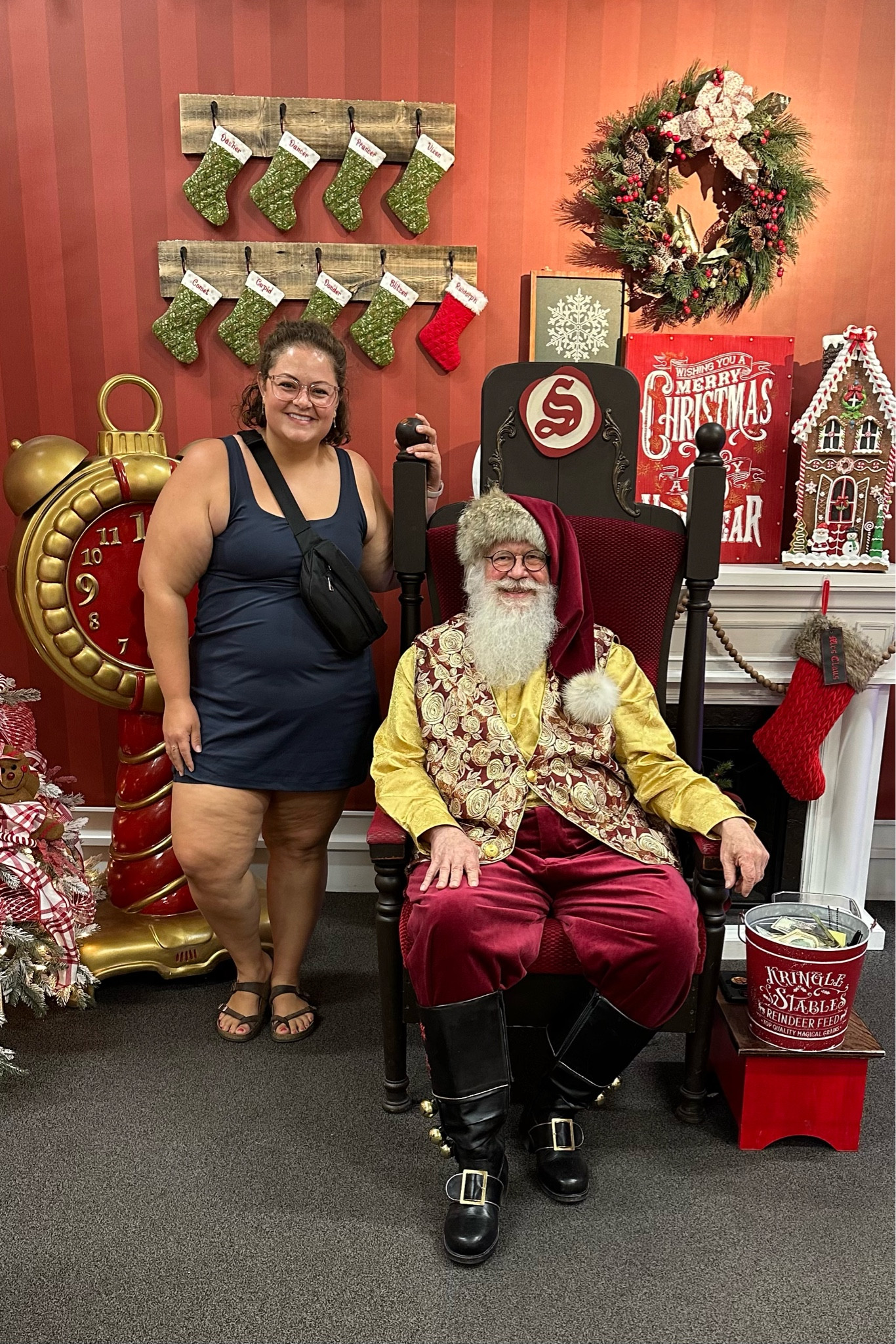 Dress XL

Measurements: bust 44  //  wasit 39  //  hips 54 

#LTKMidsize #LTKPlusSize #LTKActive