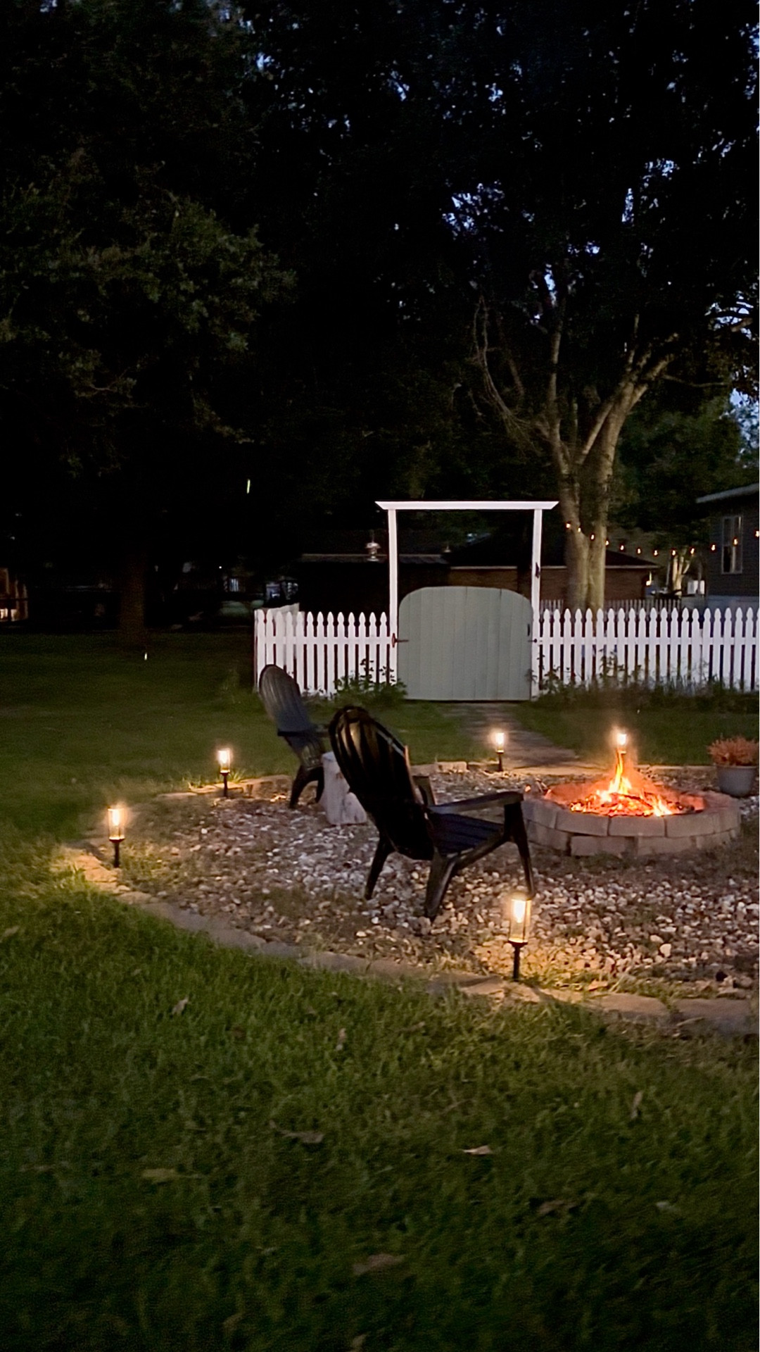 Elegant tungsten solar pathway lights 

#LTKHome #LTKFindsUnder50 #LTKSeasonal