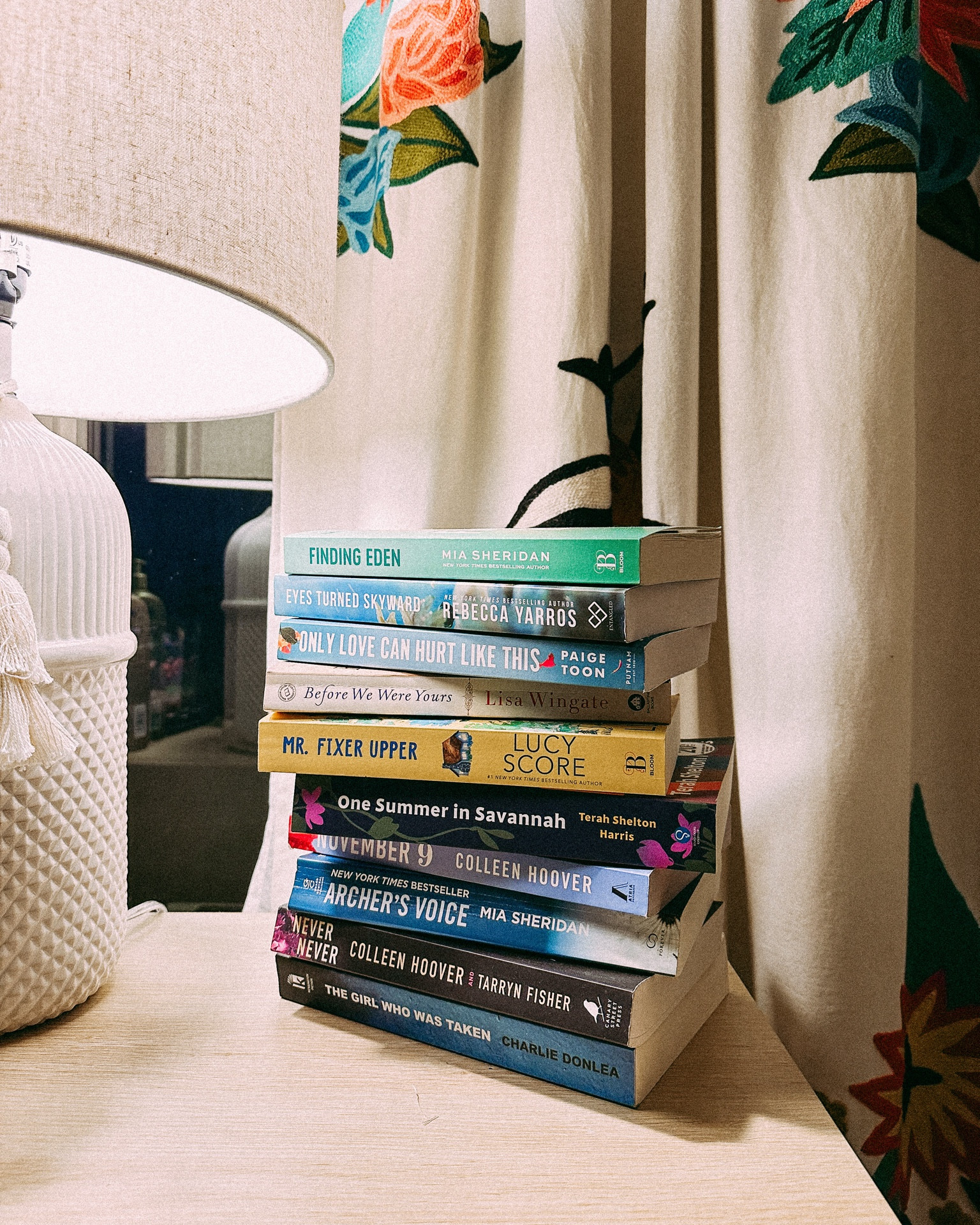 what’s on my nightstand: book edition 📚 

#LTKsalealert #LTKfindsunder50 #LTKhome