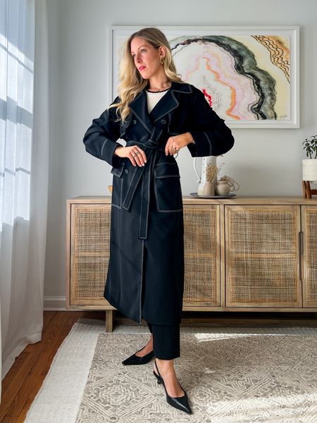 Not your grandma’s trench coat 🧥 

Trench, knit tee and kick flare pants: MMLaFleur (THENEWYORKSTYLIST20 for 20% off)

Shoes: Aeyde

Earrings: Christina Caruso

#LTKSeasonal #LTKover40 #LTKworkwear