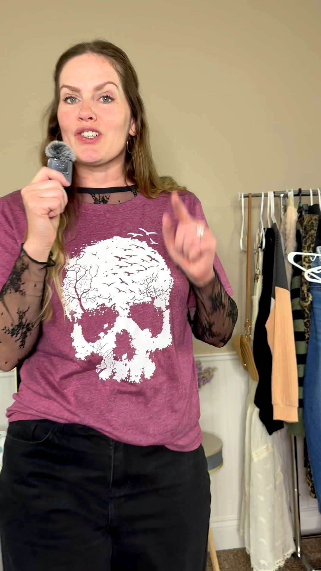 Skull Graphic T-Shirt 💀 

#LTKStyleTip #LTKU #LTKSeasonal