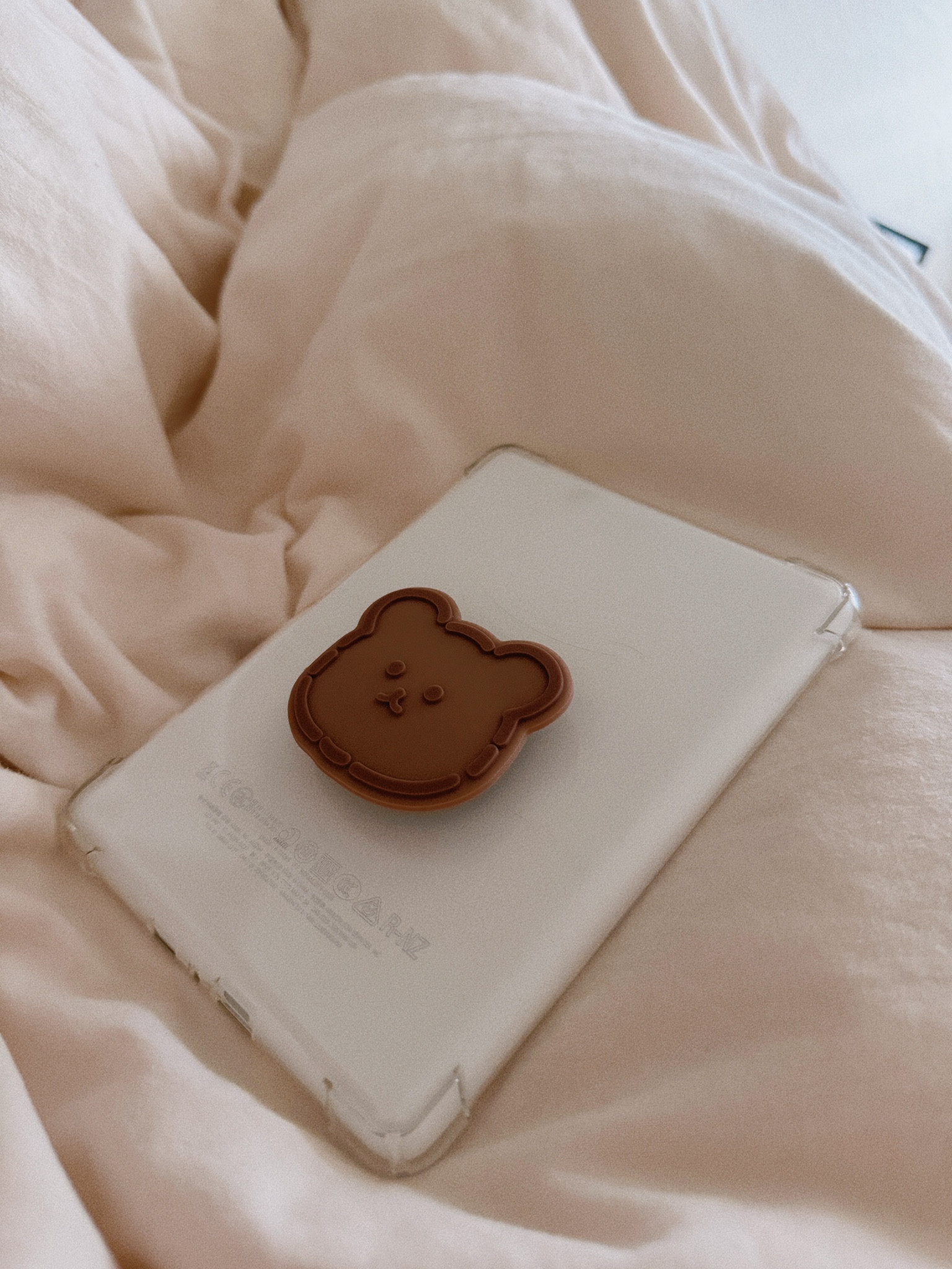 the cutest kindle accessories 🐻💕

#LTKGiftGuide #LTKfindsunder50 #LTKU