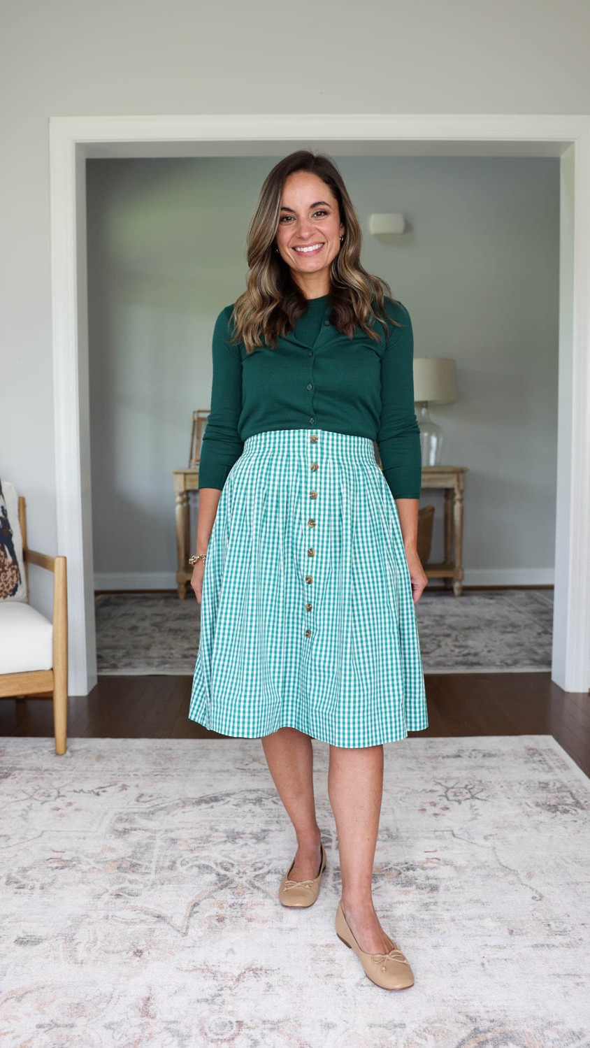 For the last part of my teacher series, I’ve rounded up a few petite-friendly dresses and skirts with thing you’ve asked me for like sleeves and pockets! 

Cardigan: xxs
Shell: xxs 
Skirt: petite xxs (I would prefer this in standard instead for more length) no pockets on this one 🥲

Outfits for teachers, petite friendly dresses and skirt, petite fashion

#LTKPetite