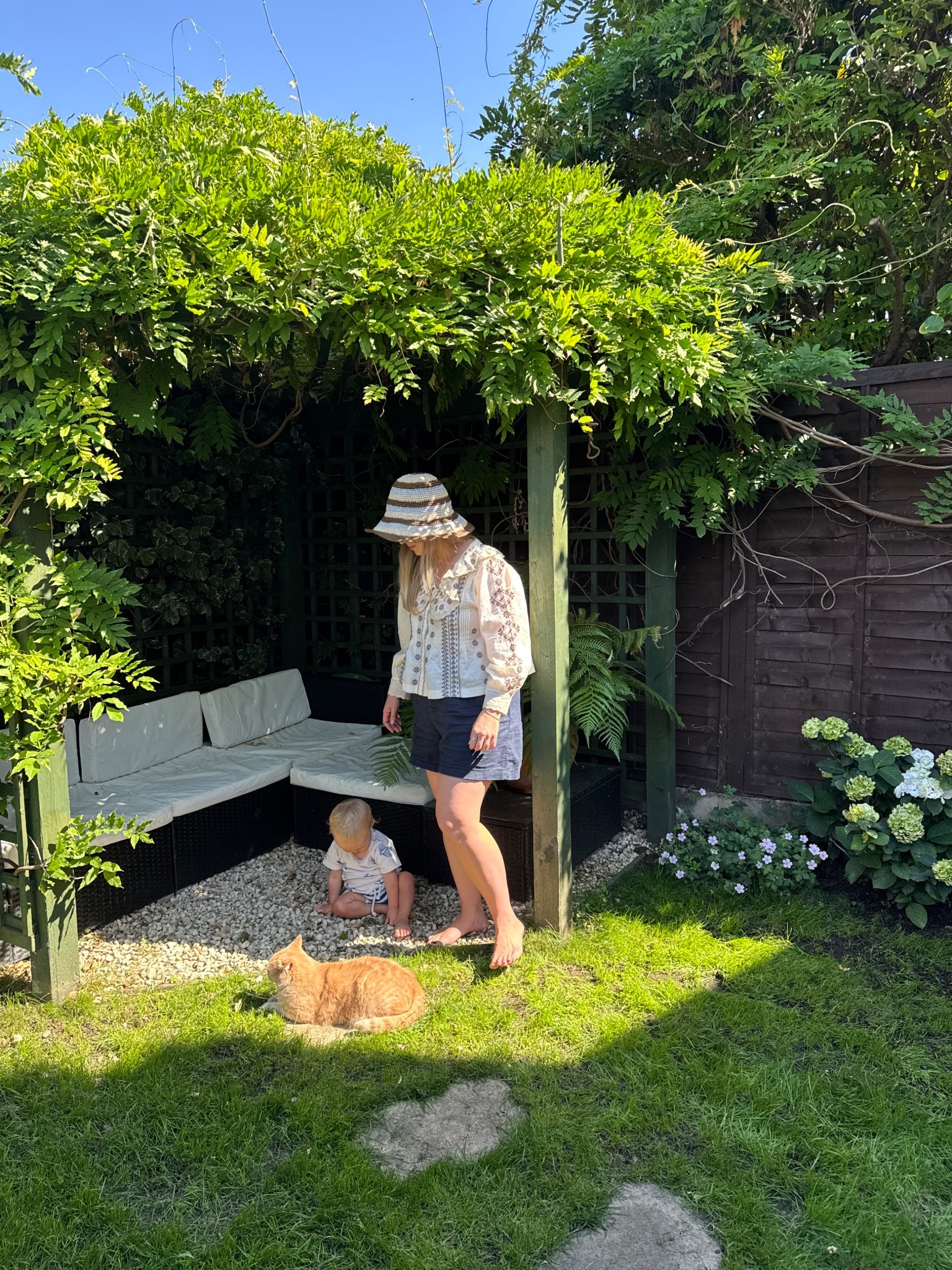 The easiest everyday Rixo top. I'm wearing a UK14 and a L in the Uniqlo shorts 👌🏼

#LTKcurves #LTKmidsize #LTKsummer