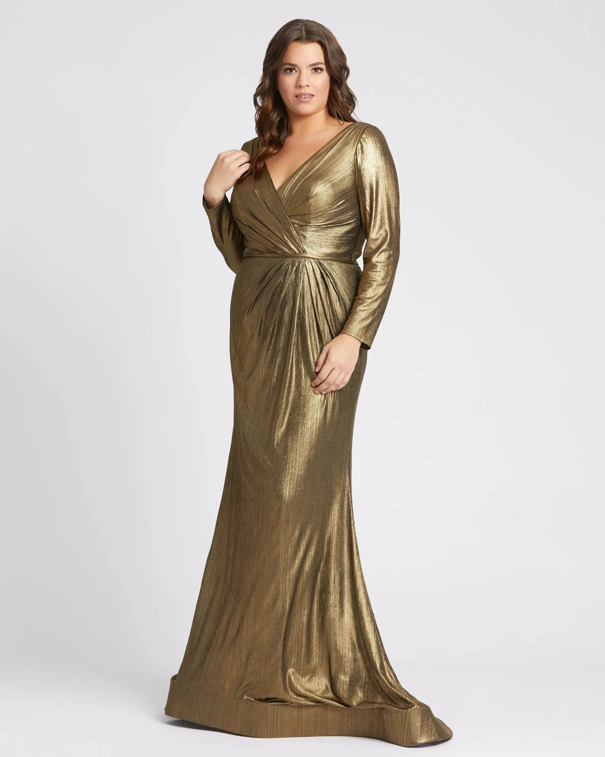 Chic Metallic Evening Gown (Plus) - Mac Duggal | Mac Duggal