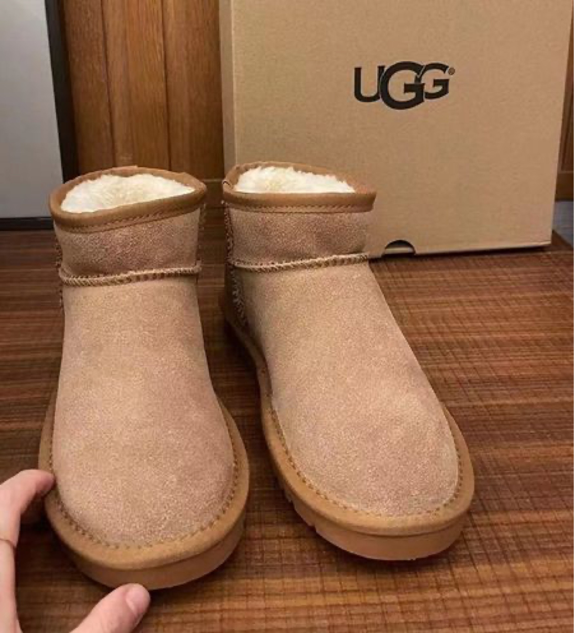 Ugg mini #dhgate #dhgatefinds 

#LTKSeasonal #LTKHoliday #LTKshoecrush