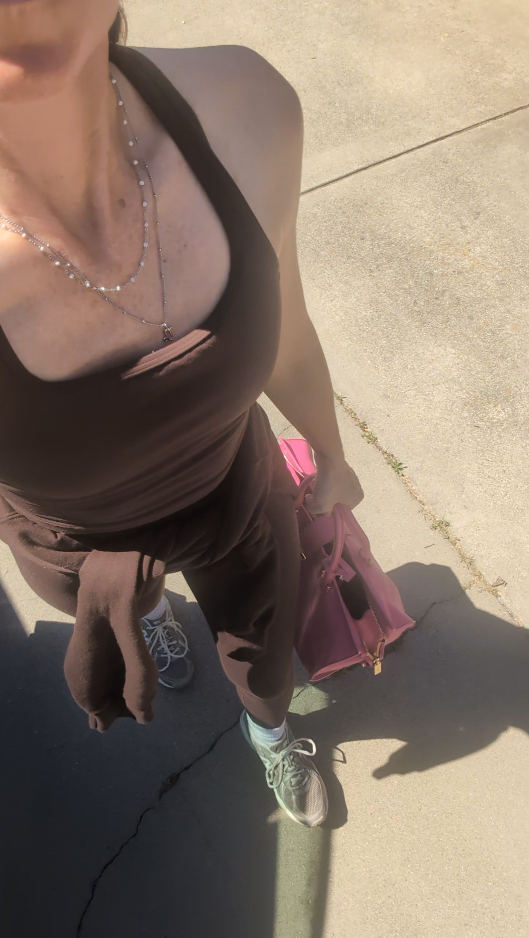 Pilates outfit, Matching workout set 🤎 🩷 Second favorite pair of leggings, behind the beyond yoga ones. Wearing size small in the top and bottom. 

