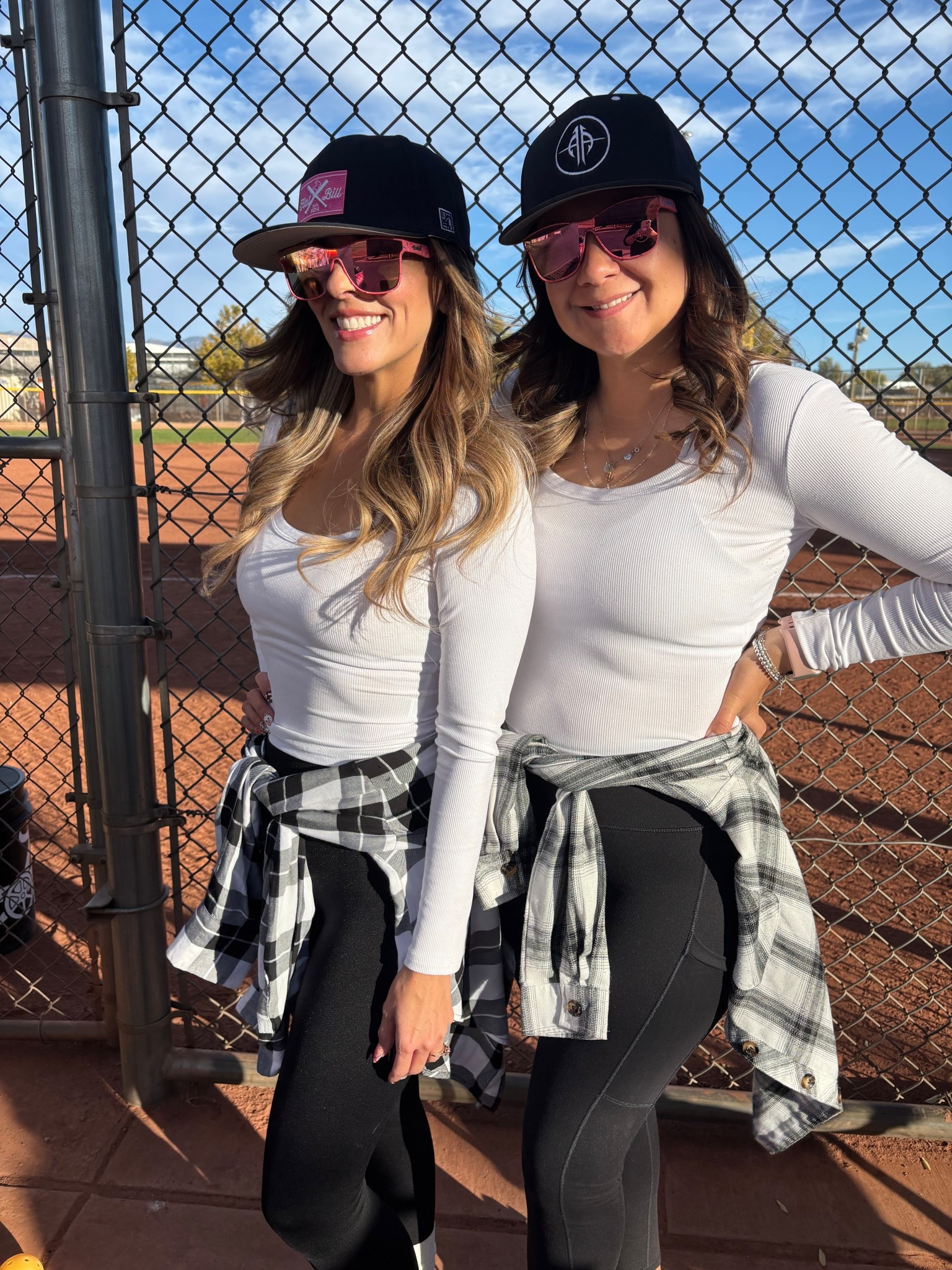 Accidentally twinning 😏😍 The top and leggings are the softest & most comfy pieces so I’m not surprised 🥰 plus, don’t forget your flannel! 😅😆 all day at the fields definitely requires layers 💕

#LTKootd