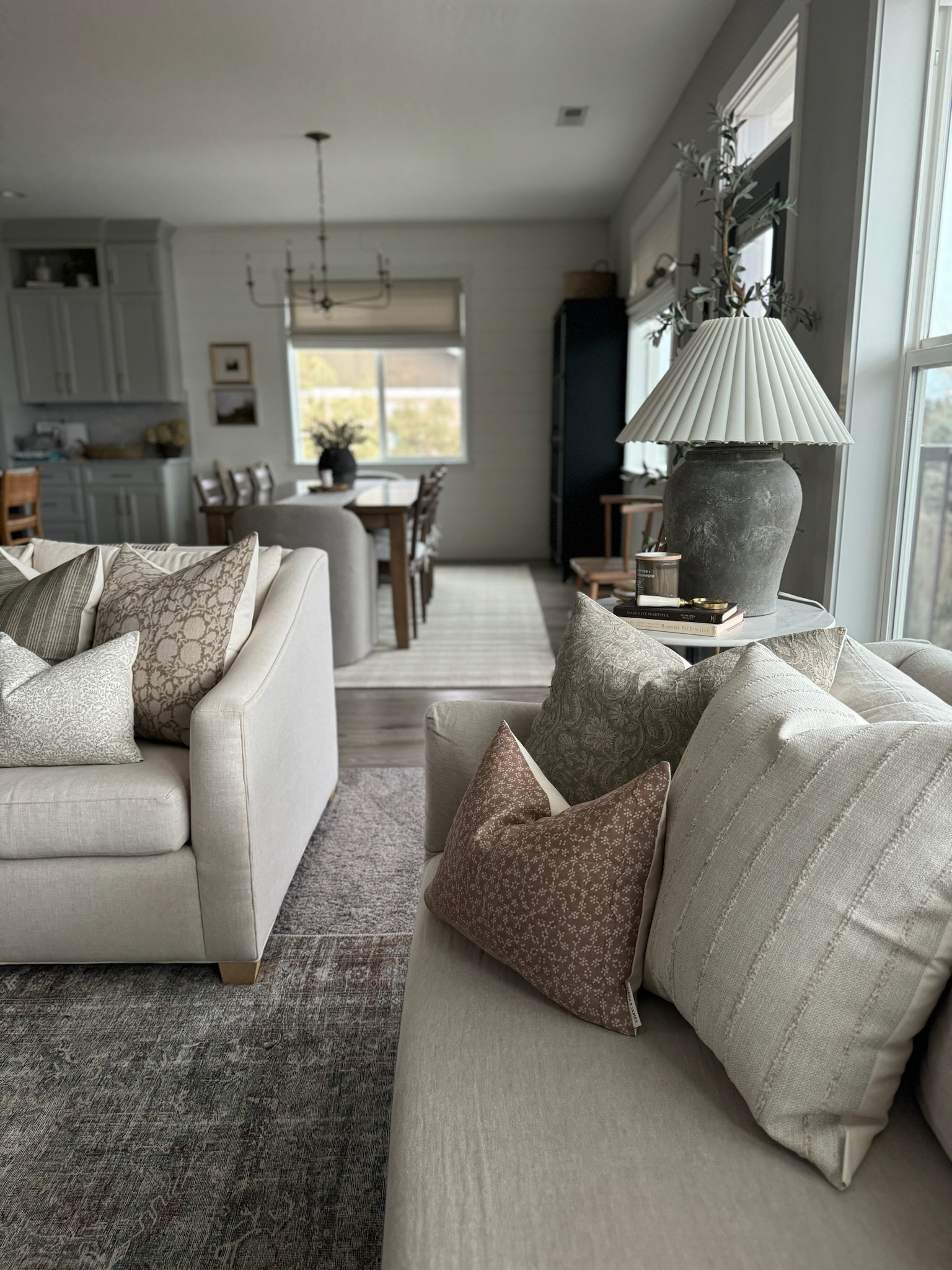 These new pillow combinations from Linen & James have brought you new life to our living room for the spring season! They’re all so beautiful and easily interchangeable in terms of mixing and matching! 

#LTKstyletip #LTKhome