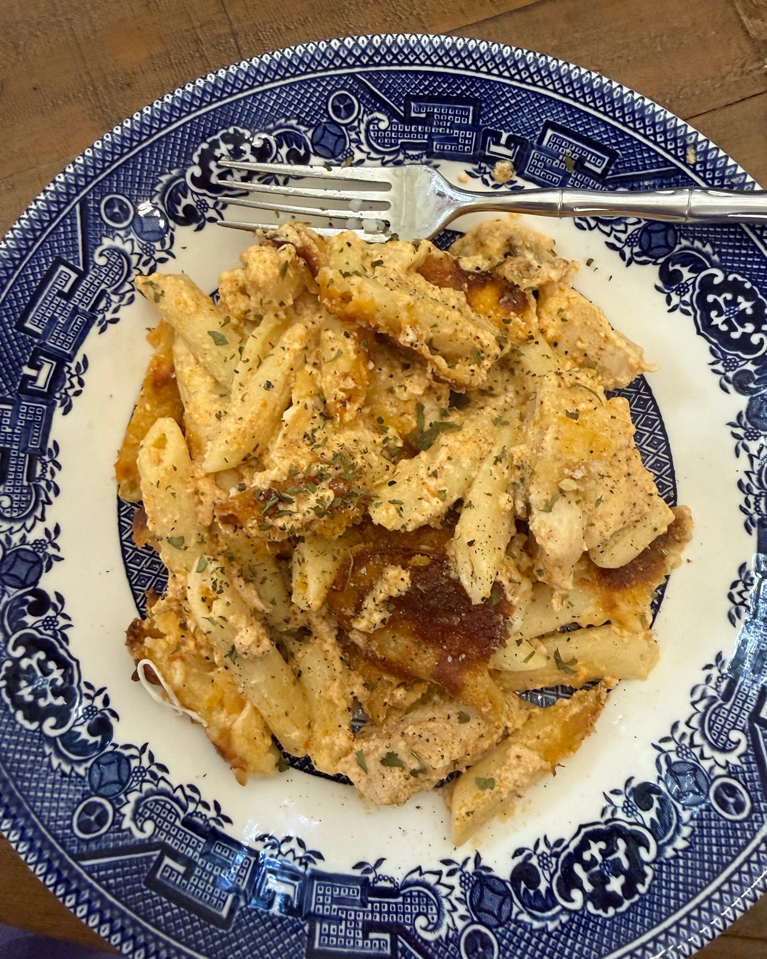 Creamy Sun-Dried Tomato Chicken Penne 🍅🍝 | Easy Home Chef Dinner
Dinner tonight was a WIN! 😍 We tried the Sun-Dried Tomato Chicken Penne from Home Chef, and it was absolutely delicious! Tender chicken breast, penne pasta, creamy sun-dried tomato sauce, melted mozzarella, Parmesan cheese, and a crispy panko topping! 🧀✨
This oven-ready meal was so easy to prepare and tasted like something from a restaurant! Perfect for busy weeknights when you want a homemade dinner without all the prep work. 🙌🏼
🍝 Ready in 35–45 minutes
🍗 46g of protein per serving
🍅 Creamy sun-dried tomato pesto sauce
🧀 Cheesy, golden panko topping
💕 Easy, family-friendly dinner!
🎉 HOME CHEF DISCOUNT! 🎉
Want to try Home Chef for yourself? My referral link gets you an introductory offer of $4.99 per serving! Plus, I earn $40 in referral credit after you receive your first order.
Easy weeknight dinner ideas, Home Chef meal delivery, oven-ready meals, high-protein dinner recipes, creamy chicken pasta, sun-dried tomato chicken penne, family-friendly meals, convenient meal kits, and delicious dinners for busy families! 🍽️💕

#LTKfoodie #LTKmomlife #LTKHome