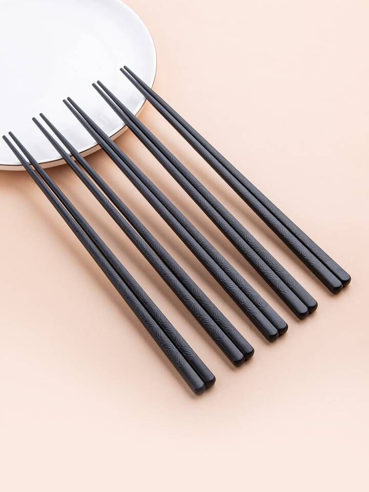 5pairs Leaf Embossed Chopsticks Set | SHEIN