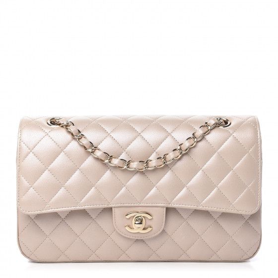 CHANEL

Iridescent Lambskin Quilted Medium Double Flap Beige | Fashionphile