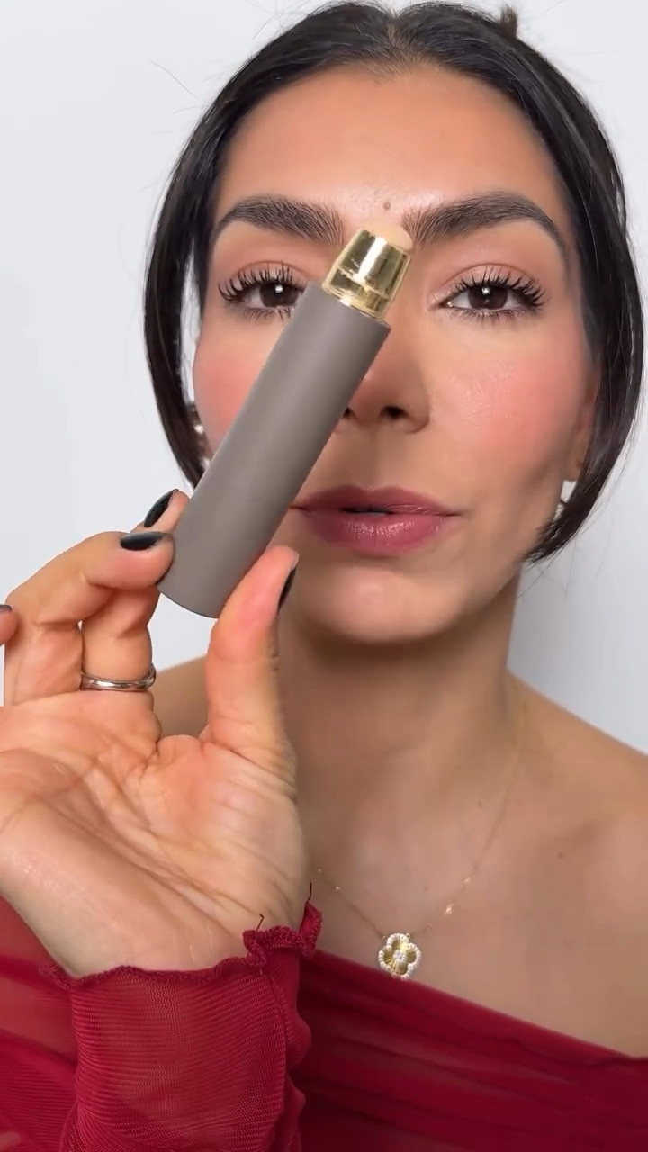 Favoritos de março que realmente valeram a pena 💄✨
Testei vários produtos esse mês, mas esses foram os que eu usei até o final — e recompraria sem pensar duas vezes.
@merit @makeupbymario @elfcosmetics @fableandmane @daehair @diorbeauty @innbeautyproject 

Se você ama descobrir produtos que funcionam de verdade, esse vídeo é pra você.

Qual produto virou seu favorito esse mês? Me conta nos comentários 👇LinksLTK 

Segue meu perfil para mais reviews reais, favoritos do mês e dicas de beleza todos os dias.
#dicasdebeleza #beautyfavorites #fyp