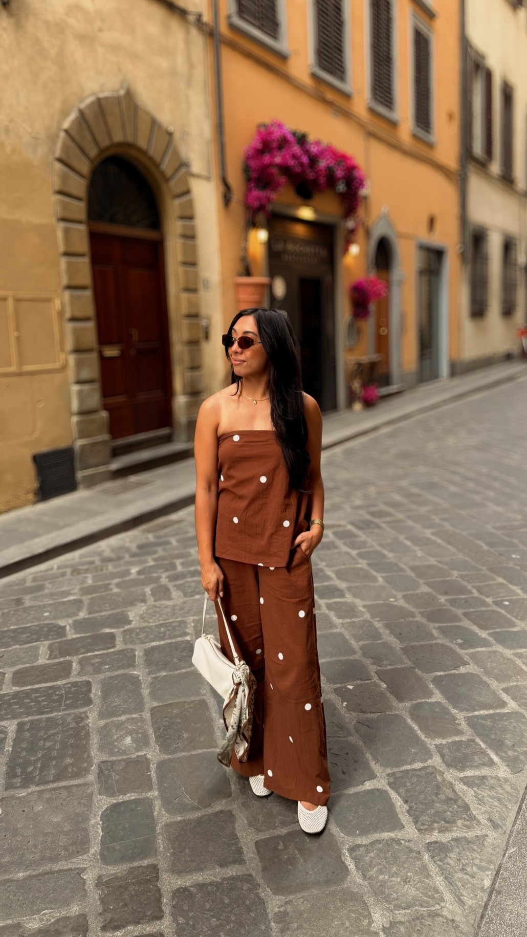 Outfit for our travel day from Rome to Florence 🧳☀️

#LTKootd #LTKgrwm #LTKTravel
