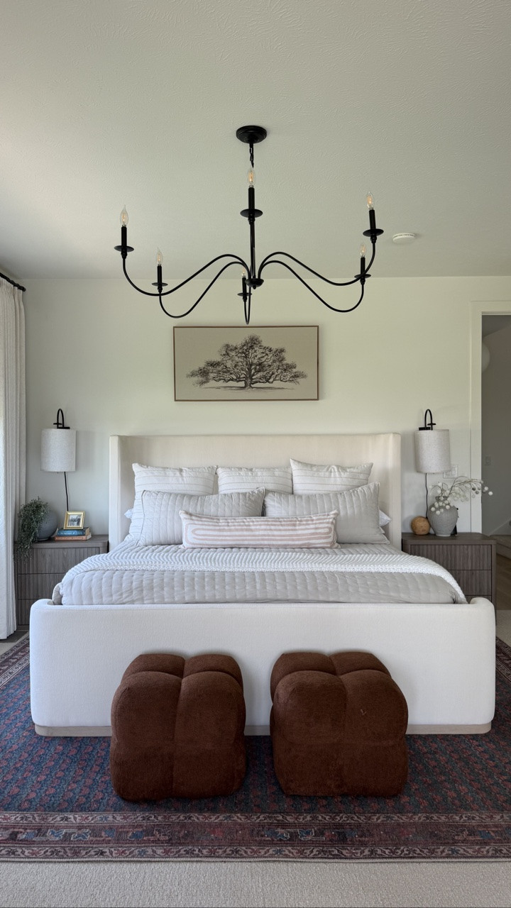 Question of the day: have you slept on linen sheets?  They are breathable and great for year round use.  I highly recommend good quality sheets in your home.  They make such a difference.  These linen ones are 👌. Have a great week!

Comment SHOP for a link.

#linensheets #bedroomdesign #beddingsets #moderntraditional