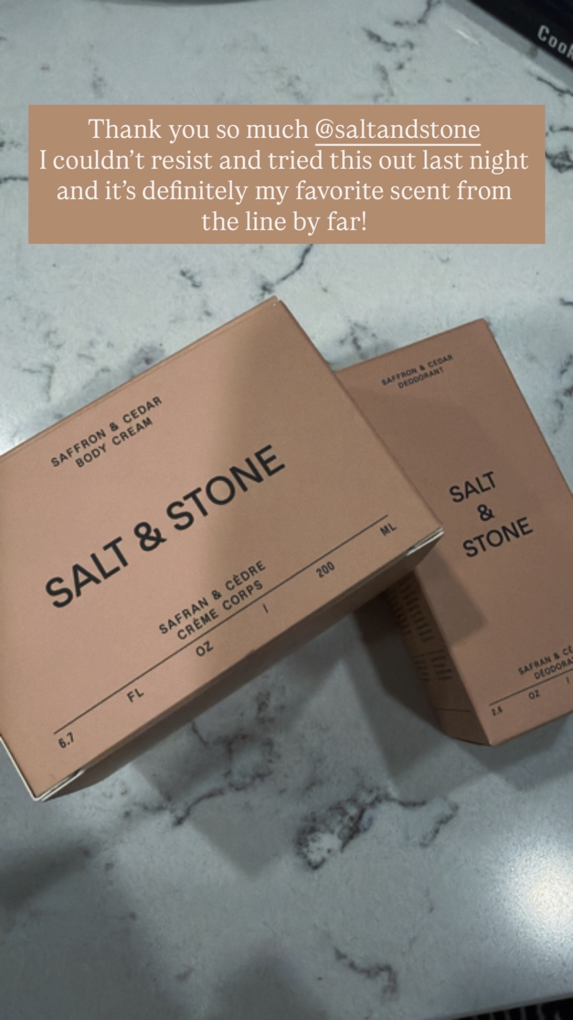 The saffron and cedre scent is my favorite!! 