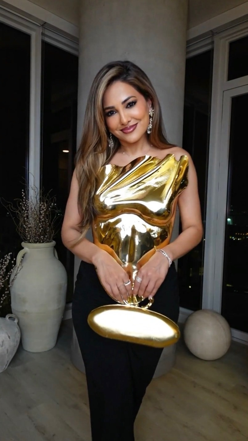 GRWM: Styling a gold metallic corset for the perfect occasion 👑 #grwm #getreadywithme #outfitideas #LinaNoory #California

#LTKdayinmylife #LTKgrwm #LTKootd