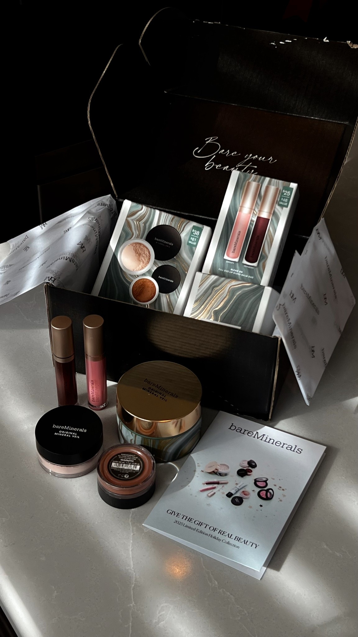 A very merry mineral powdered holiday 🎄

Colobrate REAL BEAUTY all seueon long with bare Mincrals.
This holday, we invite you to shine naturally and embrace vour most radiant sof Whether you/re getting ready for a night out, cursing up at hone, or searching for the perfect present, our limited edition holiday collection was designed to make evon moment a little more magical.
Be the star of the party with mineral-powered makeup that enhances - never hide
- your natural gie.
ecause the by git of allis beautiful. heath anking shin — powered by
minerals.

@bareMinerals | #bareMinerals #YourTimeToShine

#LTKBeauty #LTKgrwm #LTKHoliday