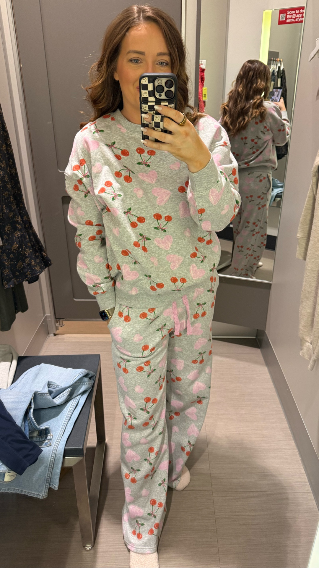 This is a really soft and cozy lounge set! Runs tts

#LTKFindsUnder100 #LTKFindsUnder50 #LTKgrwm