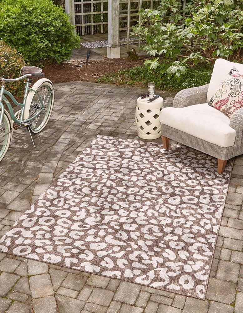 Unique Loom Outdoor Safari Collection Area Rug - Leopard (5' 3" x 7' 10" Rectangle, Brown/ Light ... | Amazon (US)
