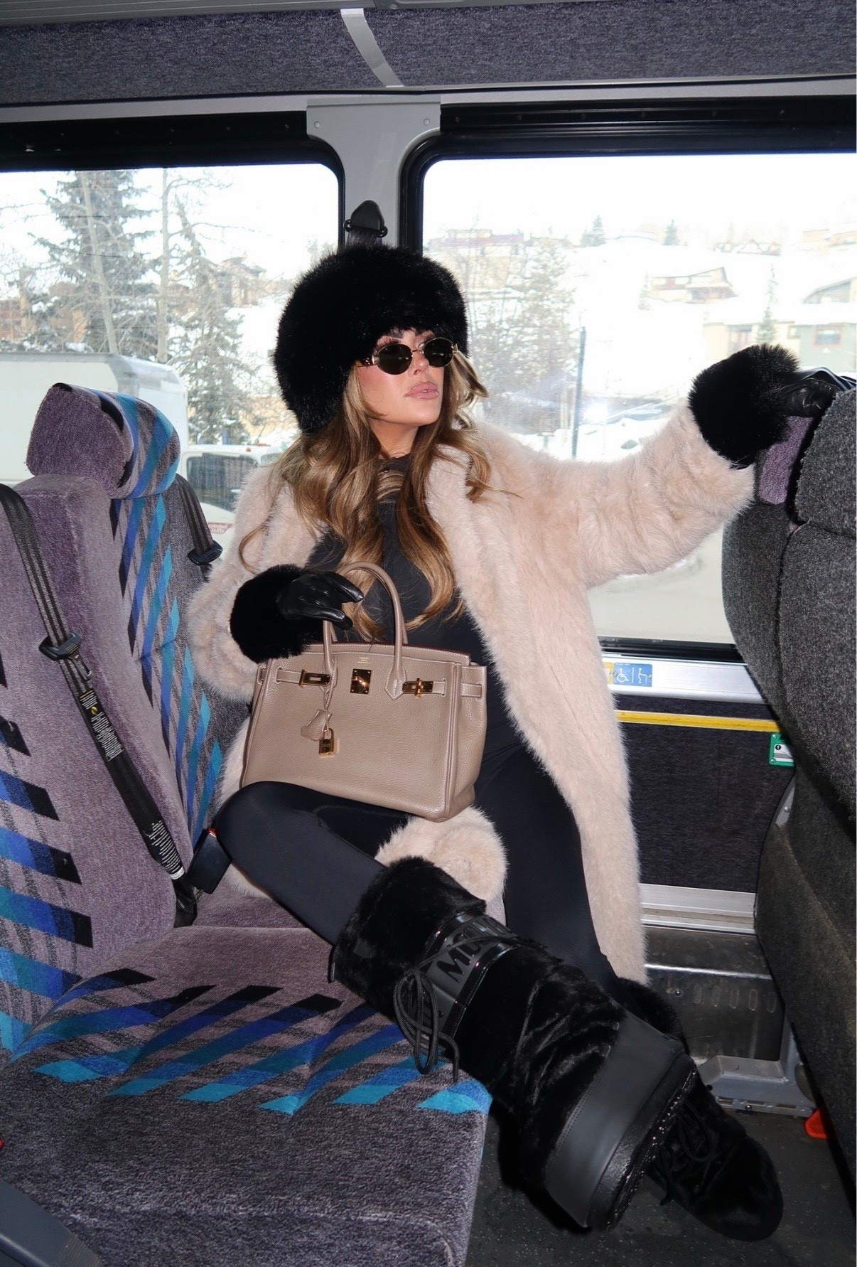 My cozy Moon Boots are on sale for 20% off with code HAPPY20 🖤 Perfect for your next ski trip!

Ski outfits, winter outfits, cute ski looks, snow day outfit, snow gear, winter outfit idea, faux fur coat, faux fur hat, chic winter outfit idea

#LTKSaleAlert