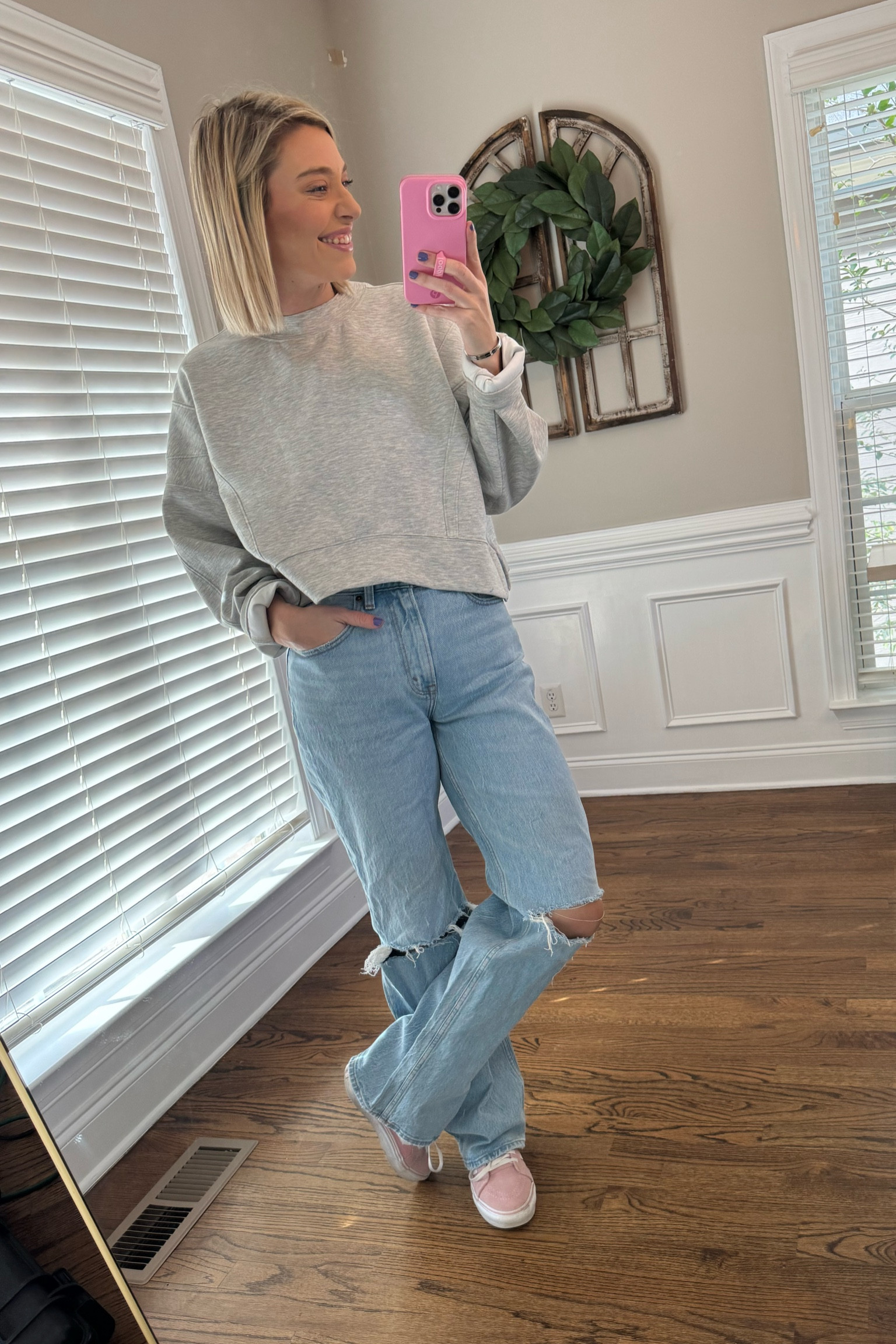 Abercrombie & Fitch | distressed denim | cropped sweatshirt | YPB | vans 

#LTKSeasonal #LTKfindsunder100 #LTKstyletip