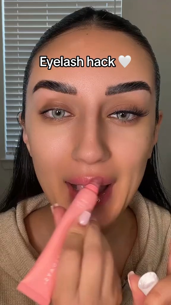 Eyelash hack! Using Urban Decay eyeshadow primer 

#LTKbeauty #LTKstyletip #LTKfindsunder50