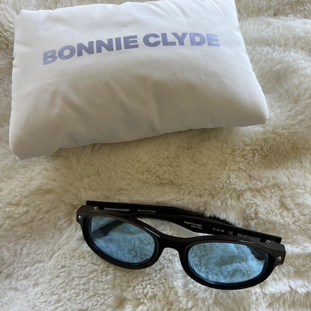 Bonnie Clyde Women's Sunglasses - Black/Grey | Depop US