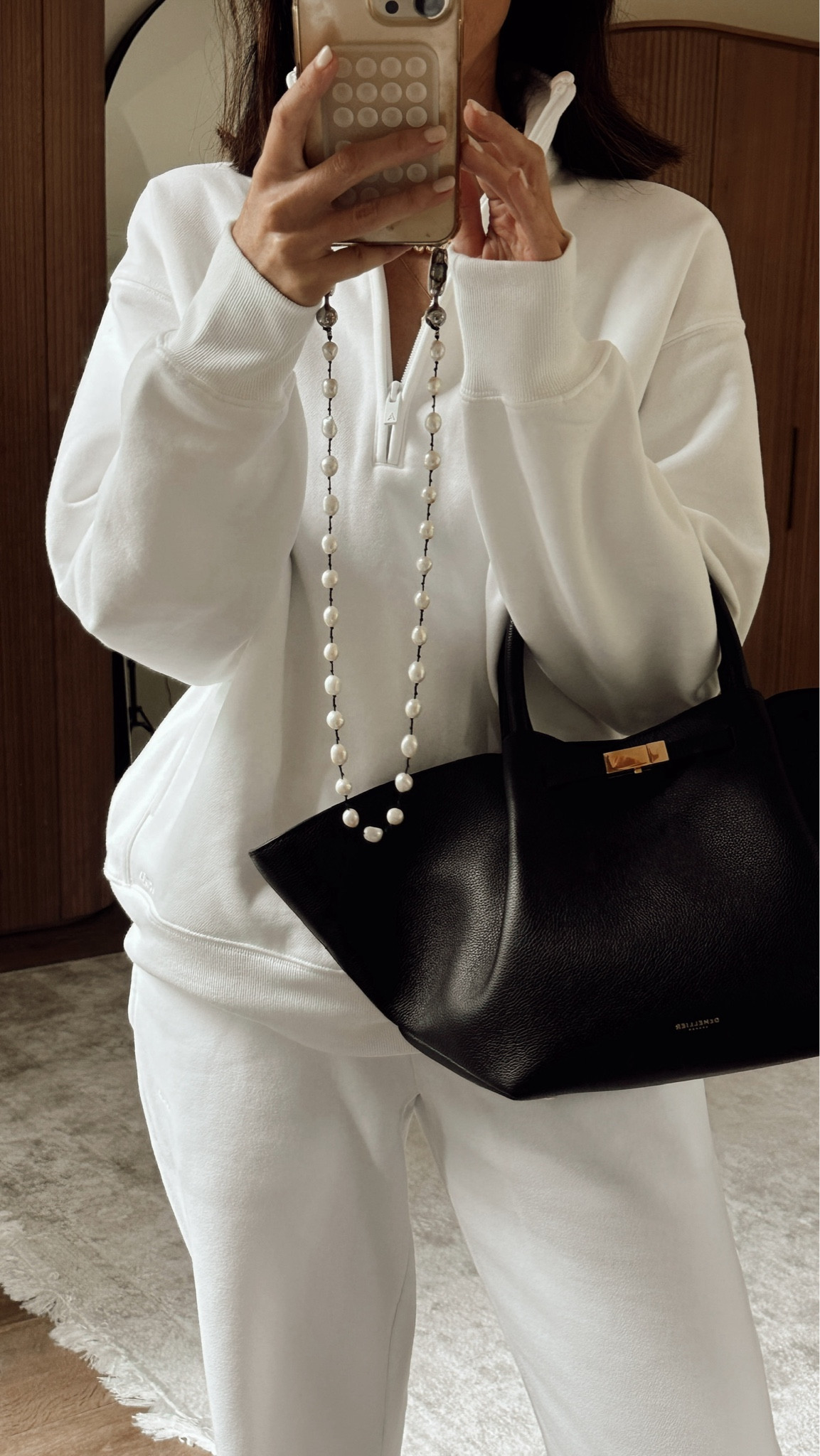 New everyday handbag for fall. This is the Midi New York and perfect for your everyday essentials 
StylinByAylin, Aylin

#LTKStyleTip #LTKItBag #LTKSeasonal