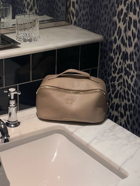 Travel make-up/wash bag from Katie Loxton 🧖🏼‍♀️ 

Packing essentials, wash bag, make up bag

#LTKbeauty #LTKfindsunder50 #LTKtravel
