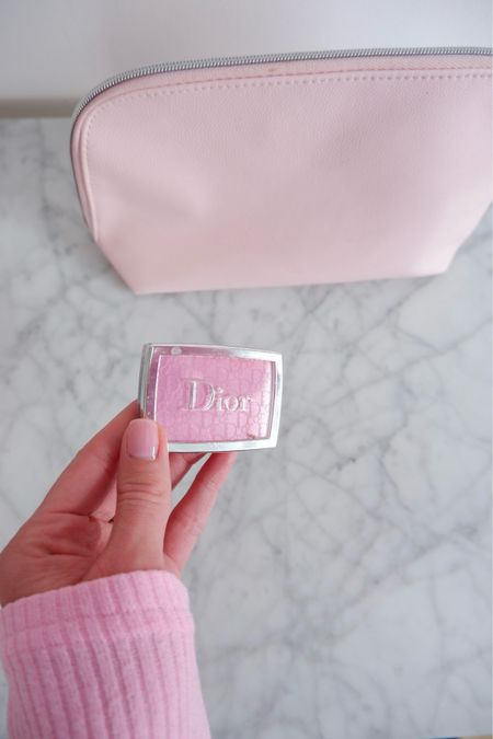 Pink Dior blush 


#LTKGiftGuide #LTKfindsunder50 #LTKbeauty