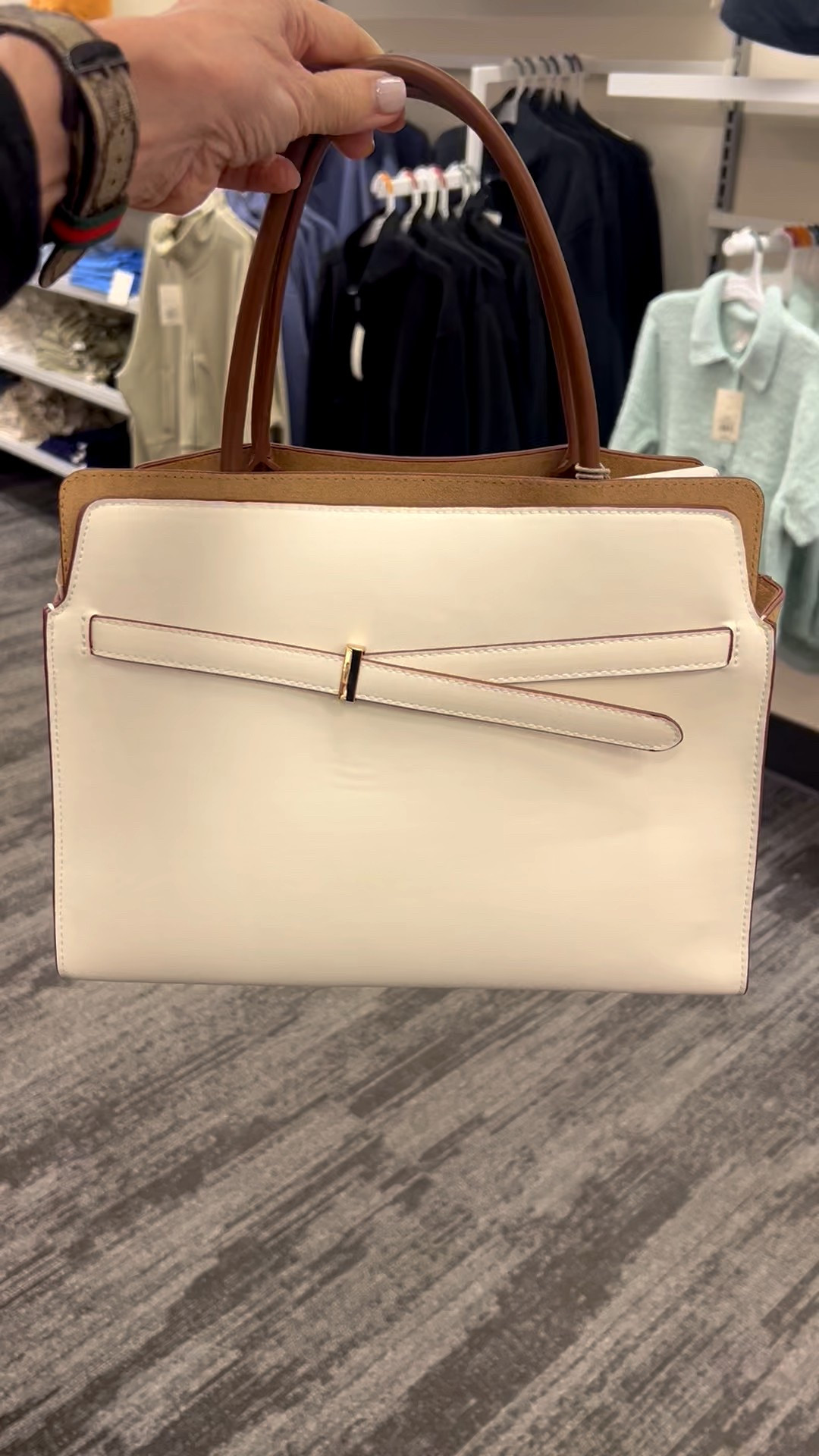 cream handbag, chic handbag 

#LTKFindsUnder50 #LTKSeasonal #LTKootd