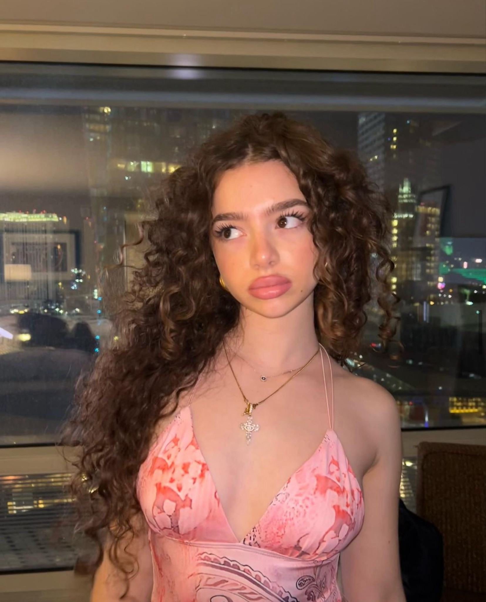 What I wore in this lowkey makeup look!!🫶

#LTKSaleAlert #LTKSeasonal #LTKBeauty