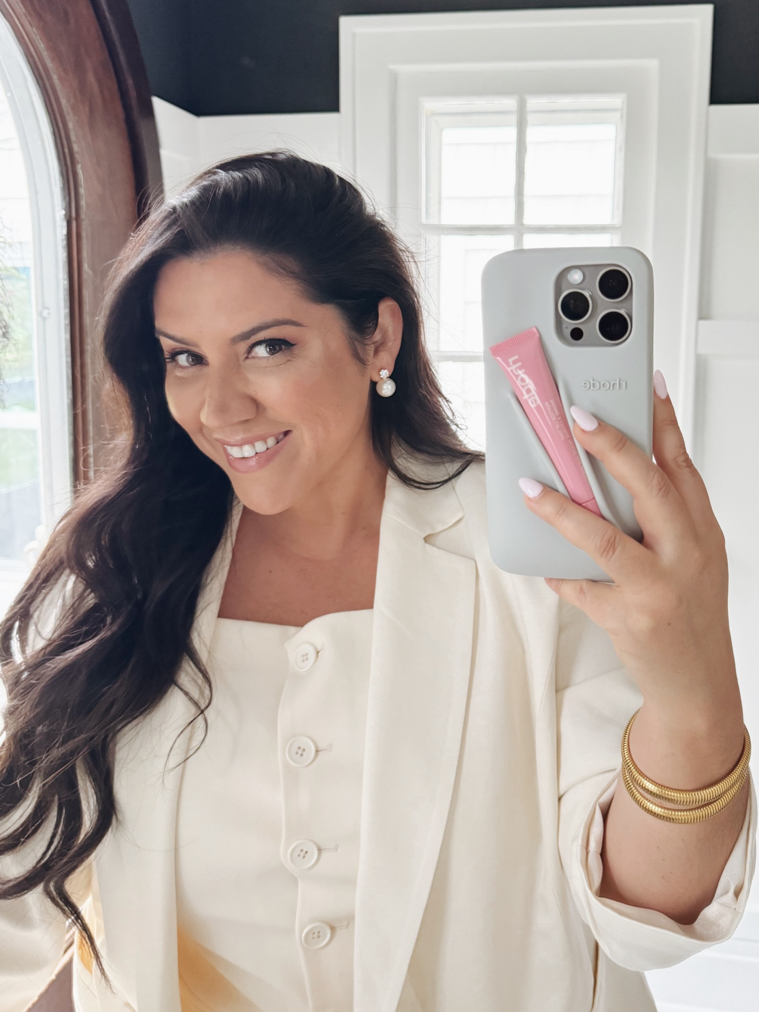 Obsessed with this phone case that holds my lipgloss! 

#LTKfindsunder100 #LTKstyletip #LTKwedding