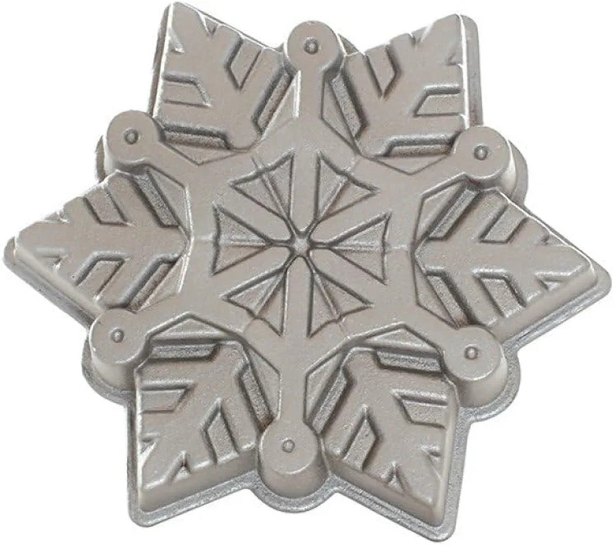 Nordic Ware Snowflake Pan | Amazon (US)
