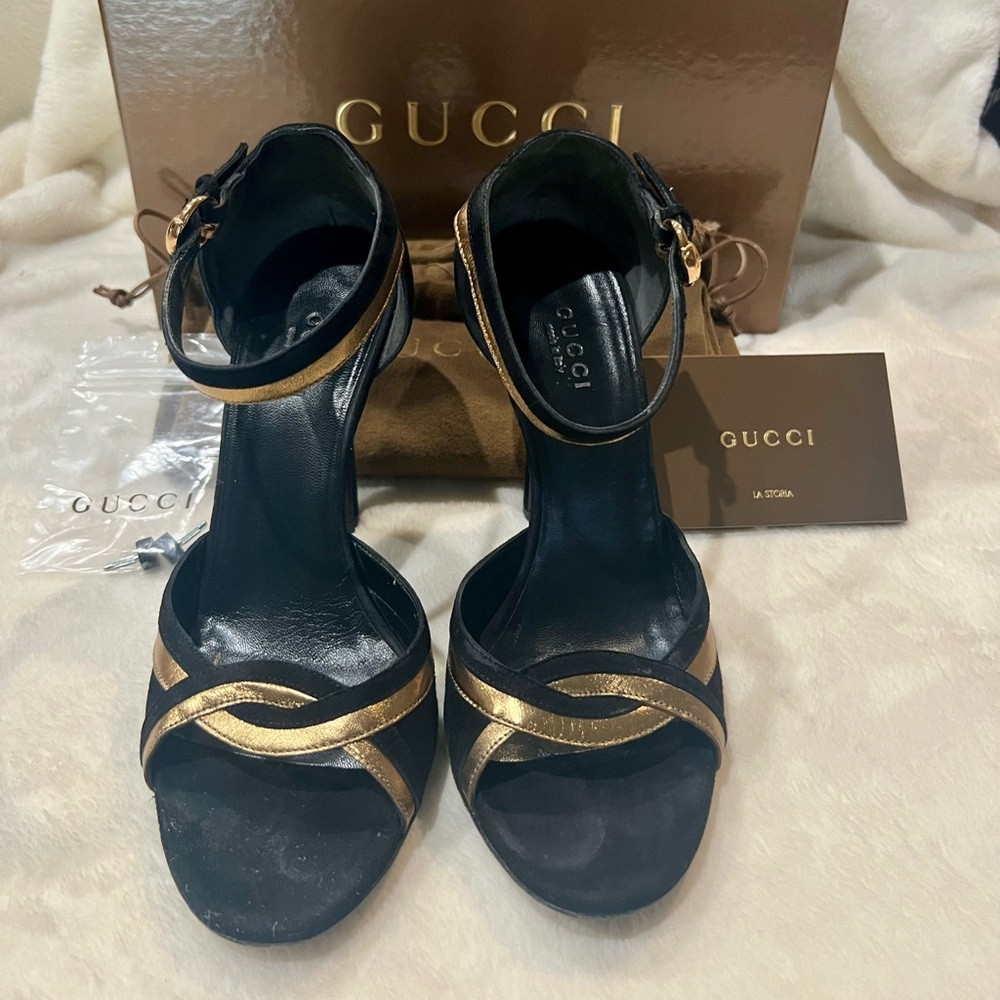 Authentic Gucci Heels 35 1/2 100mm
Black gold made in Italy | Poshmark