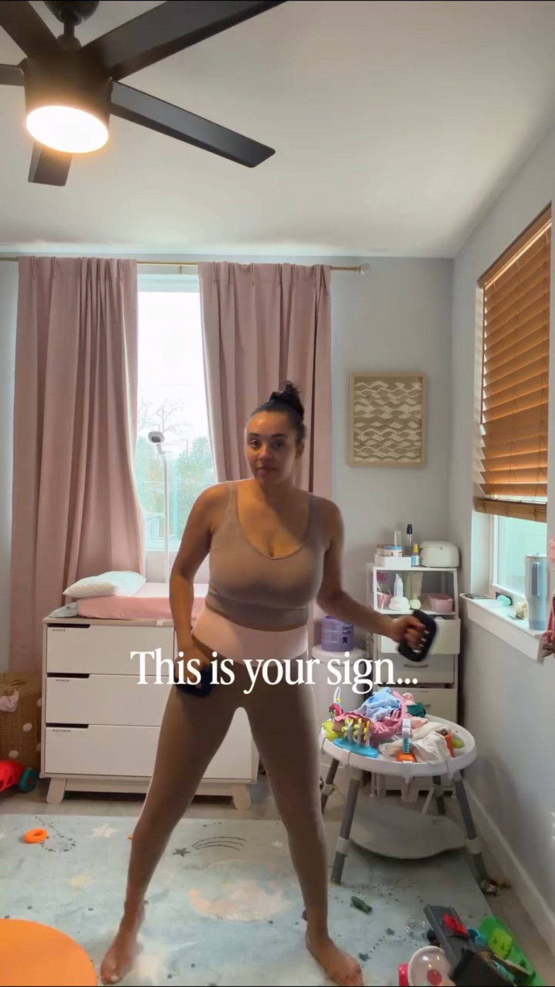 I am almost 13 months postpartum, and just resumed @thesculptsociety’s postpartum program! It’s never too late to start. I am finally in a place where I feel like I can consistently move my body more and it feels great. 

#tssfamily #sahmfitness #moveyourbodyeveryday