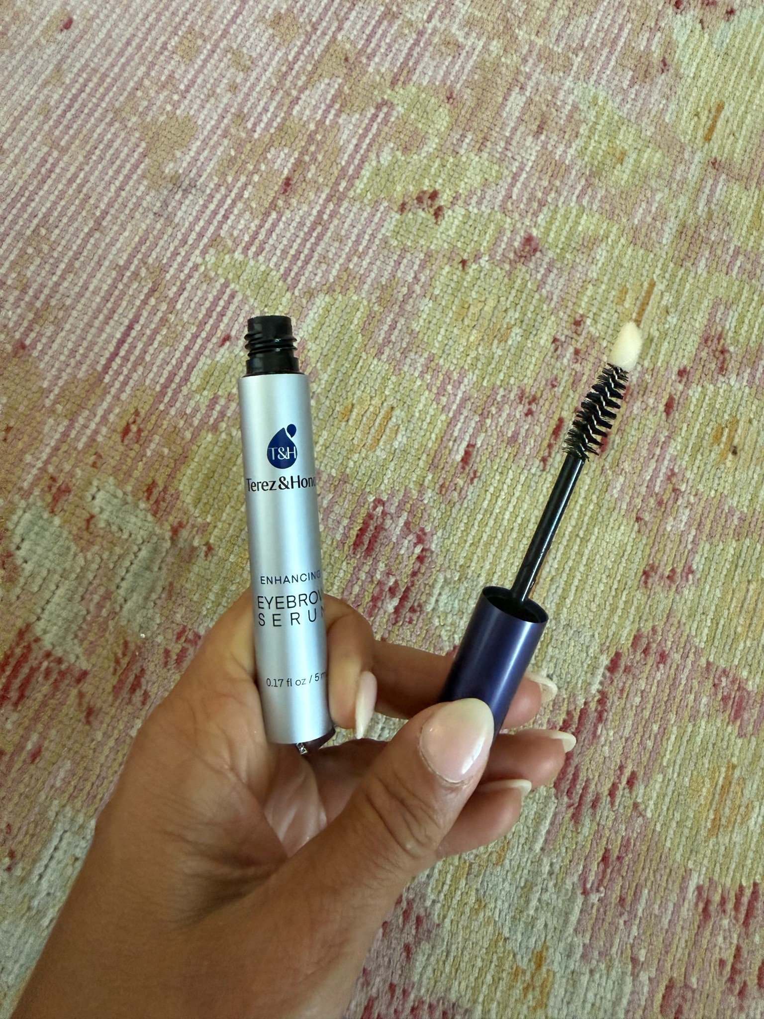 Eyebrow serum from @terezandhonor #ad