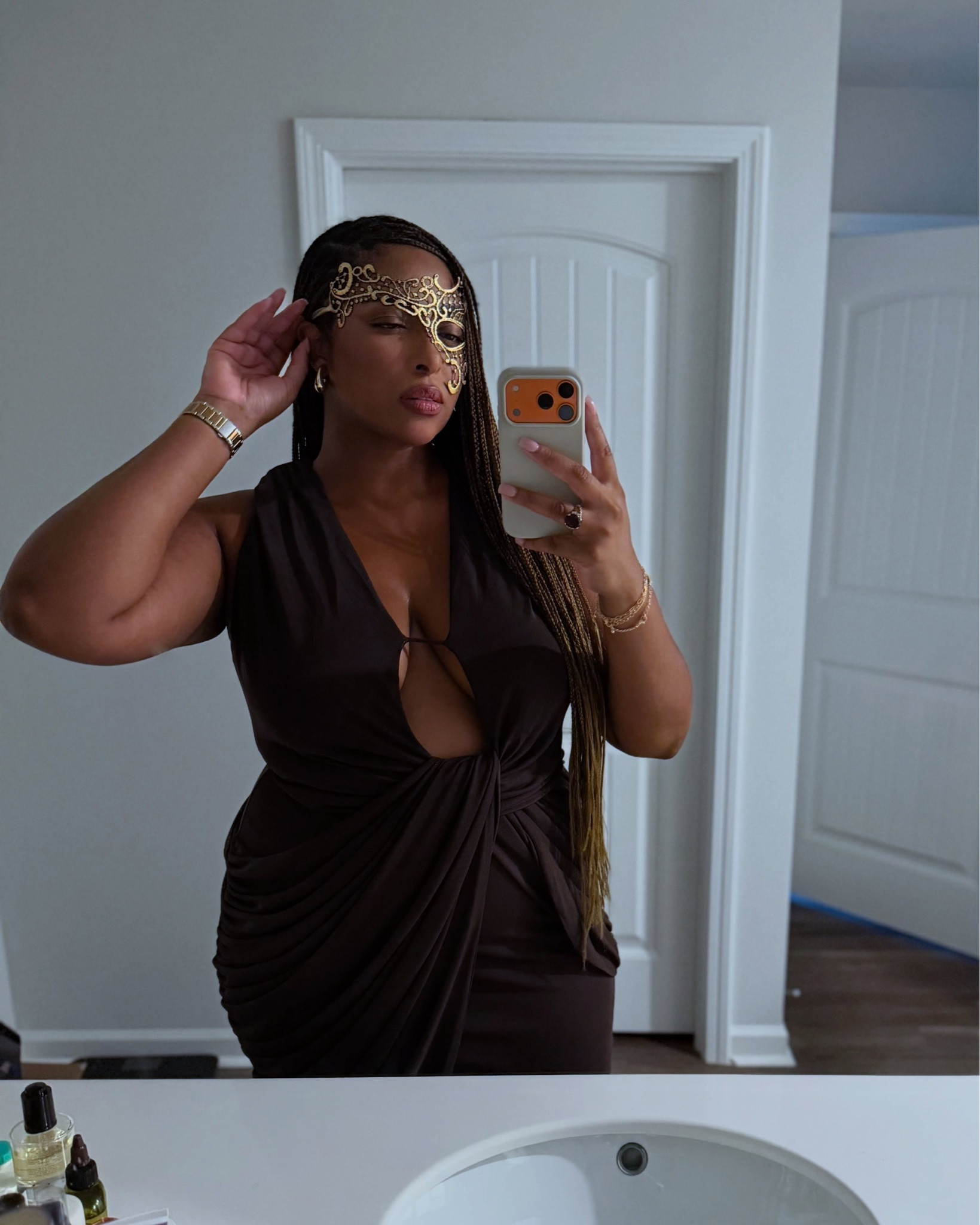 A little masquerade action. ✨💫

#LTKmomlife #LTKMidsize #LTKWedding
